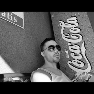 Meet your Posher, Stephen